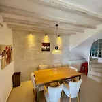 Koumaros Villa Ajía Paraszkeví