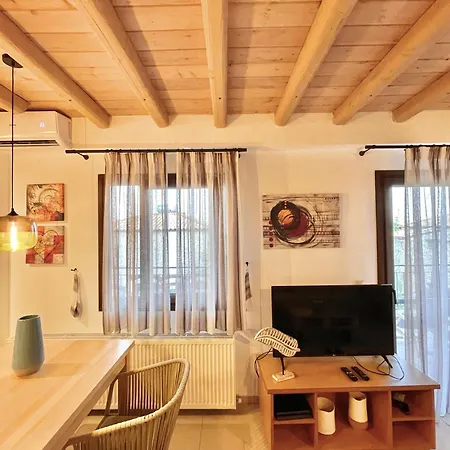 Koumaros Villa *