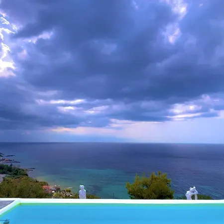 Koumaros Agia Paraskevi (Kassandra)
