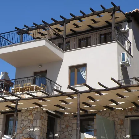 Koumaros Villa *