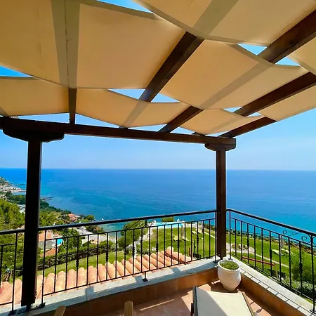 Villa Koumaros *