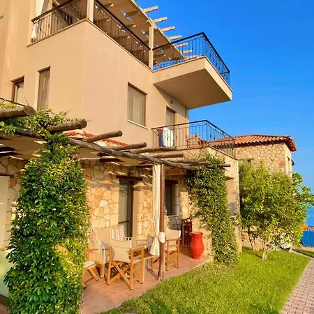 Koumaros Villa