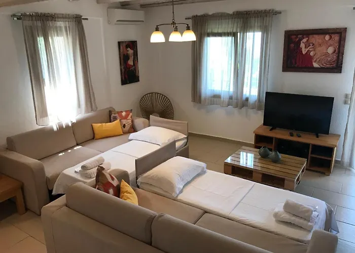 Villa Koumaros Aya Paraskevi