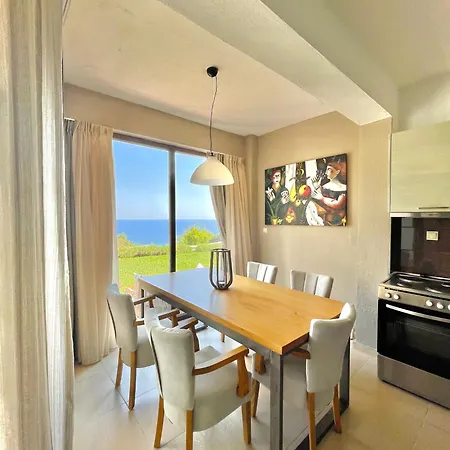 Koumaros * 圣帕拉斯凯维